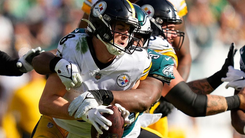 Steelers’ Kenny Pickett Suggests Team Needs To Hit The Books: ‘guys 