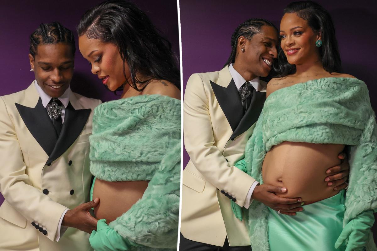 A AP Rocky Cradles Pregnant Rihanna S Baby Bump At Oscars 2023 Total News