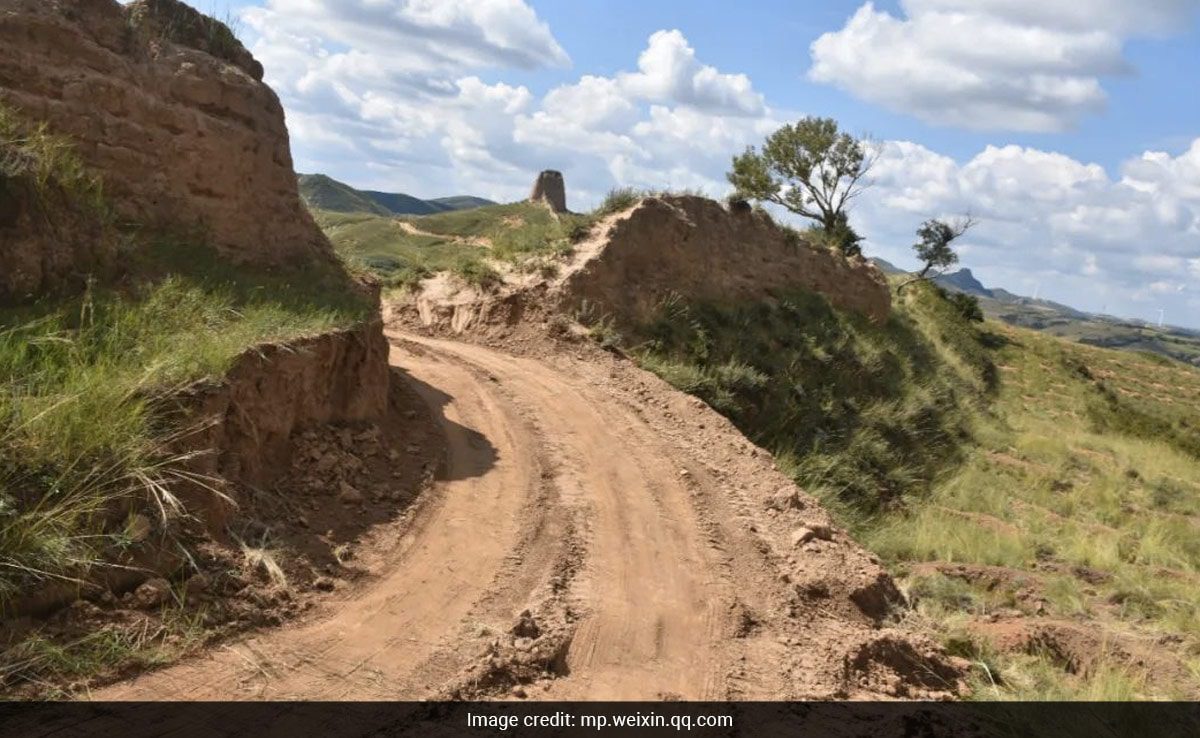 Great Wall Of China Damaged By Workers Looking For Shortcut | Total News