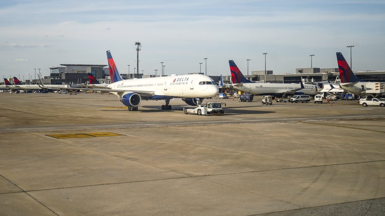 Delta flight diverted after passenger reportedly has 'diarrhea all the