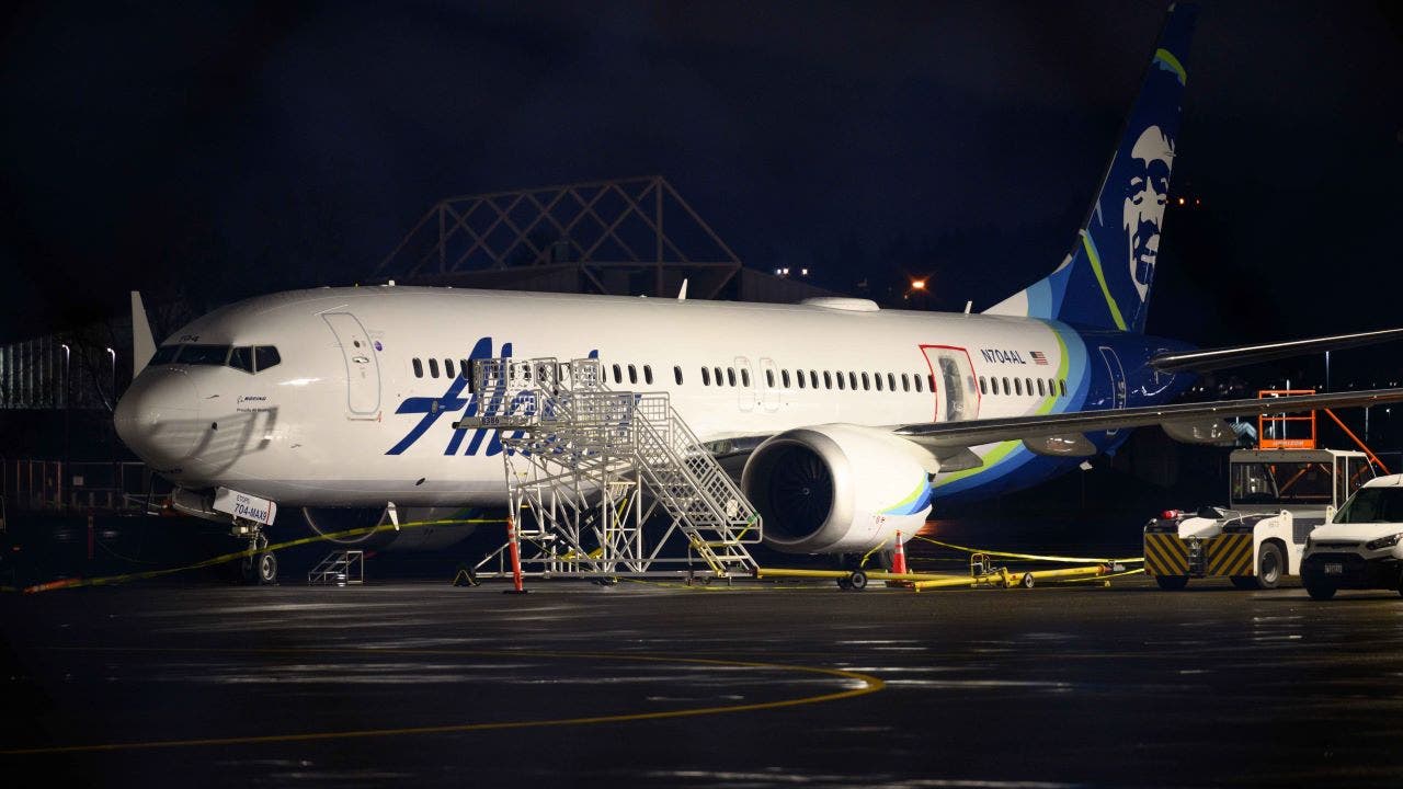 Alaska Airlines Begins Preliminary Inspections On Its Grounded Boeing ...