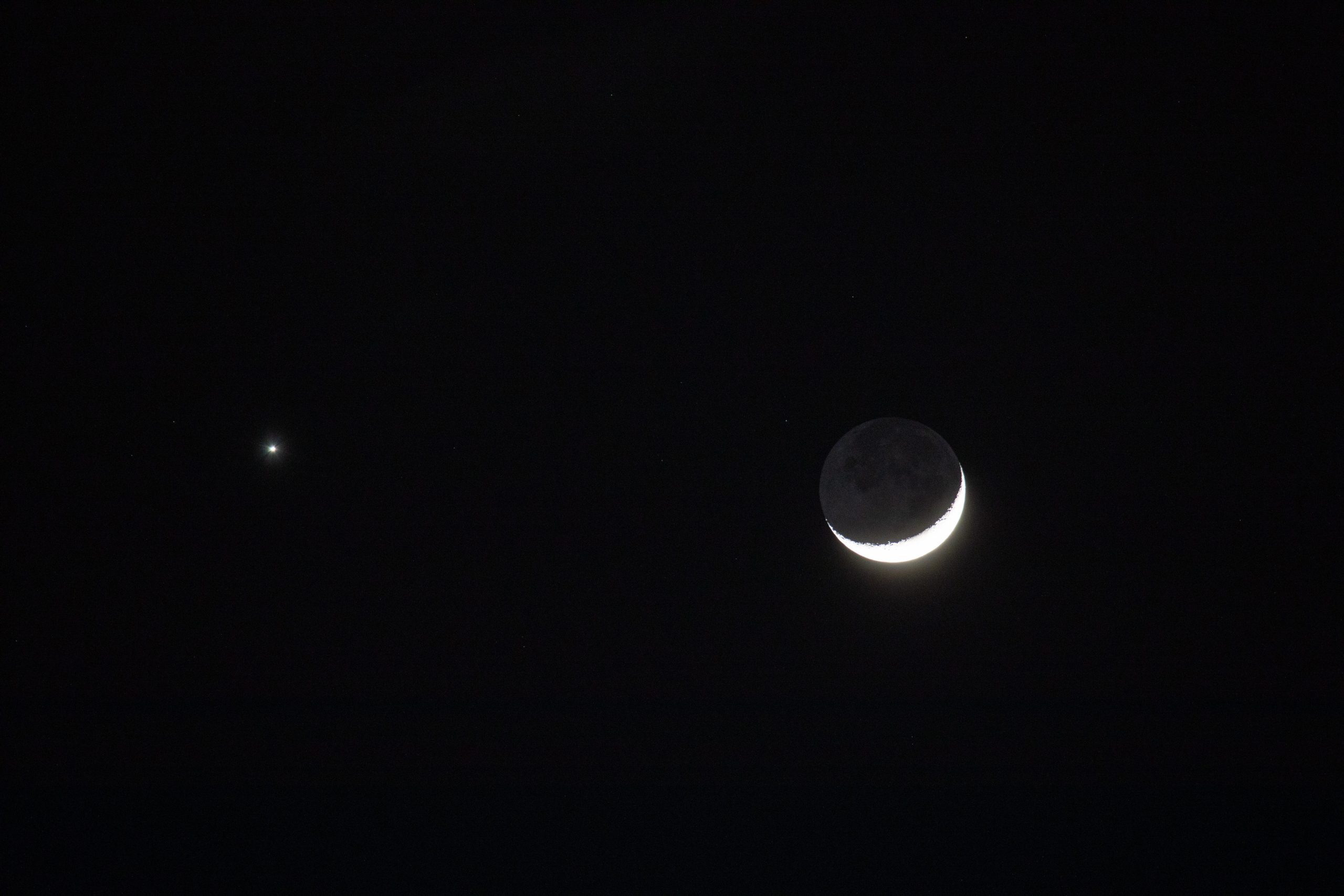 Witnessing the mesmerizing conjunction of the moon and venus in space ...