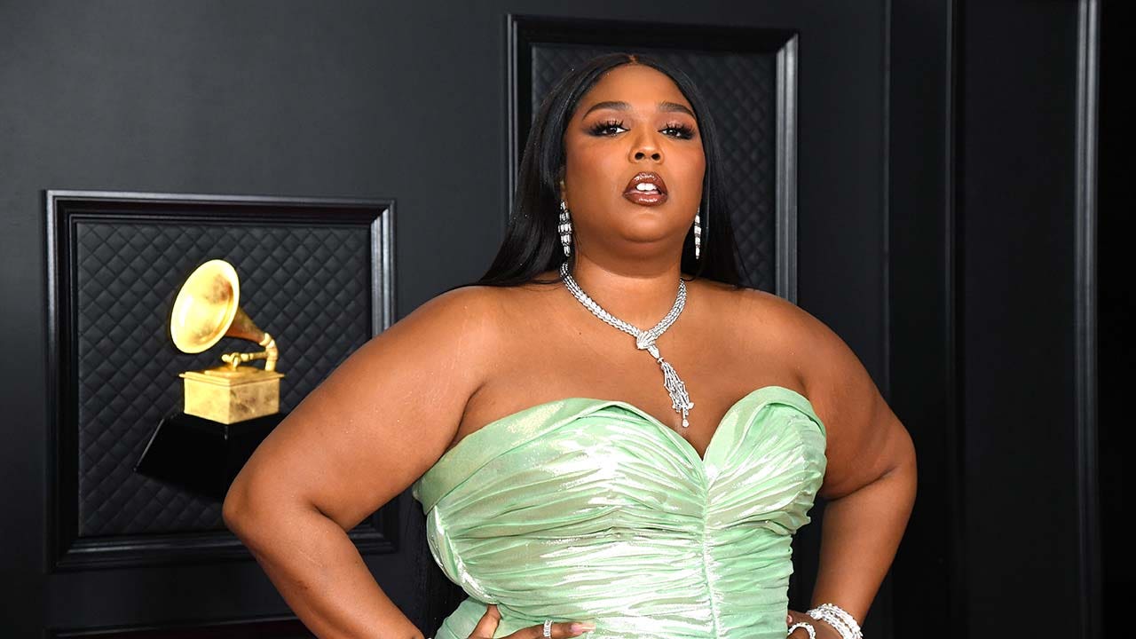 Lizzo announces that she’s quitting music after facing online criticism