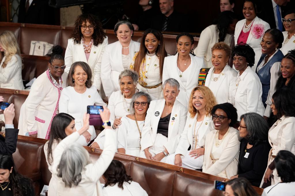 Why Democratic congresswomen are wearing white to the State of Union ...