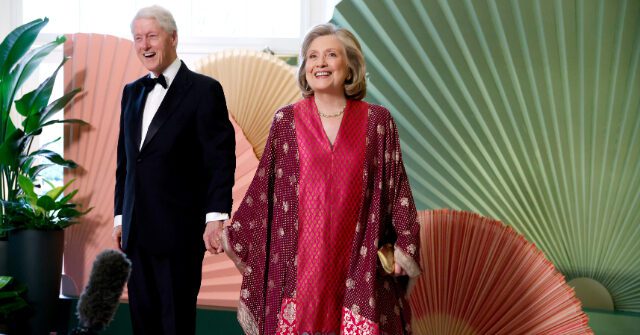 Mockery Erupts Following Hillary Clinton’s State Dinner Appearance ...