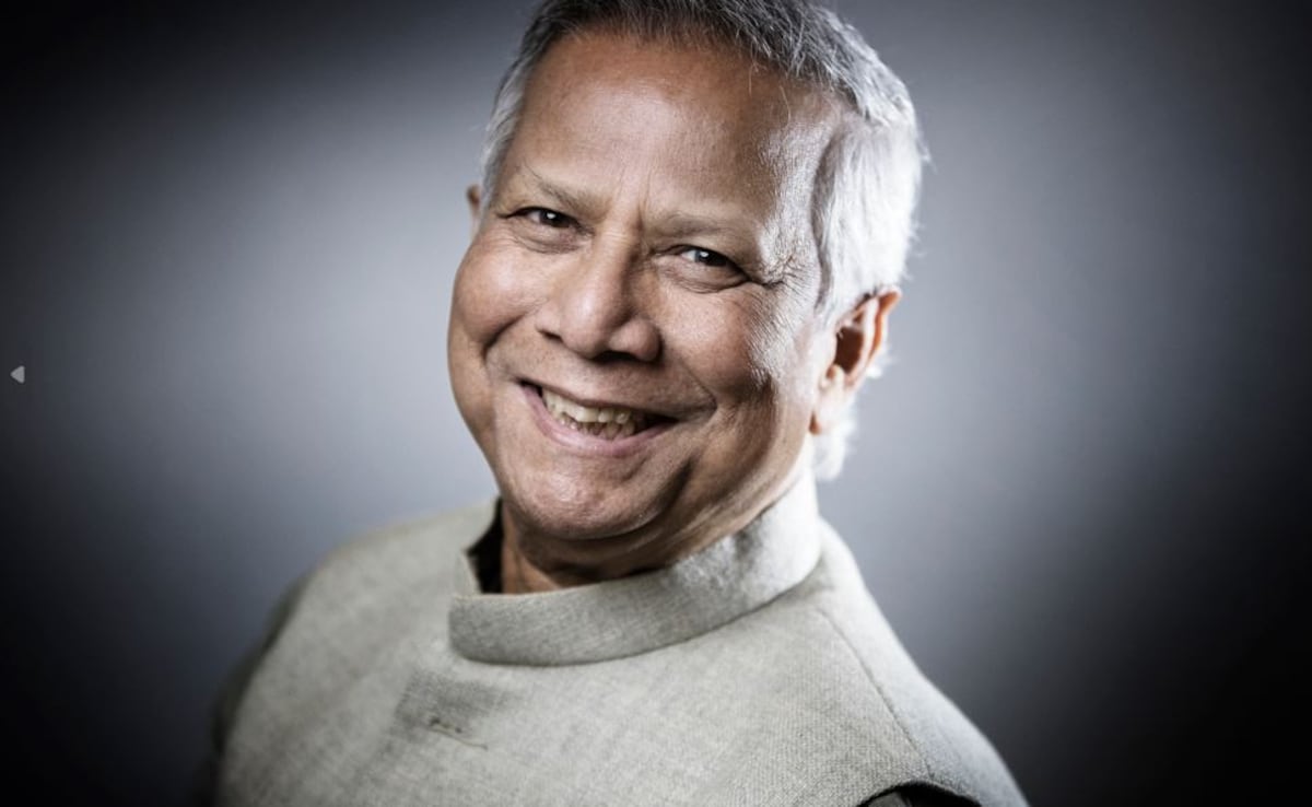 Muhammad Yunus Returns To Bangladesh To Lead New Interim Government ...