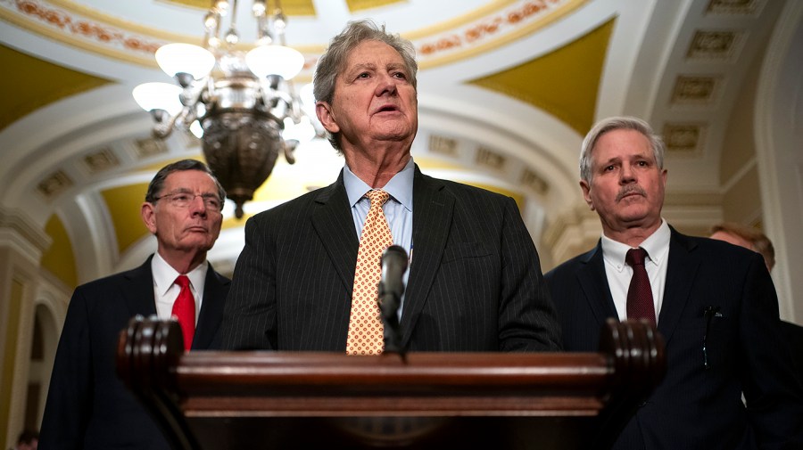 GOP senator says if Trump defies court order, 'I’ll call him out on it'