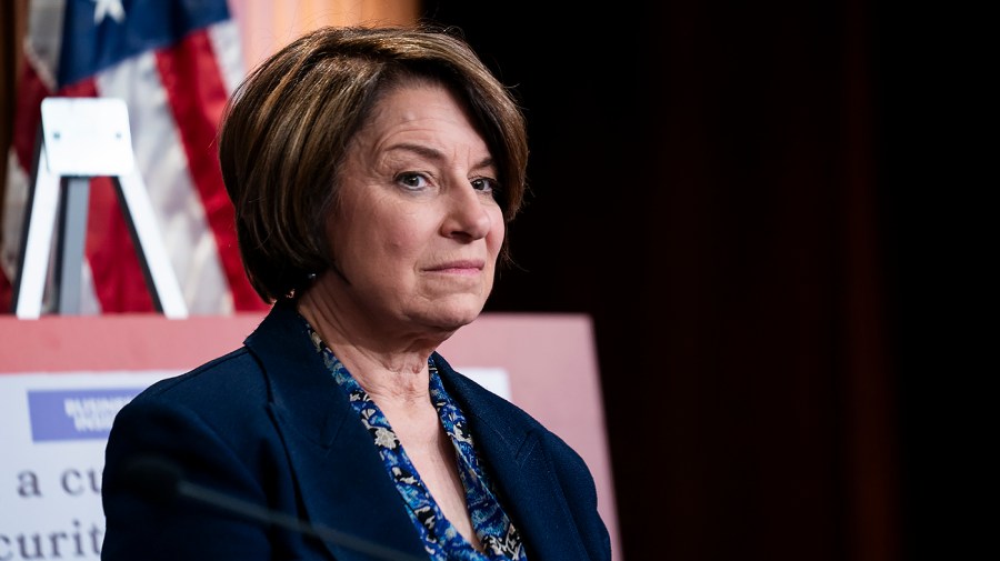 Klobuchar: US 'getting closer and closer' to constitutional crisis