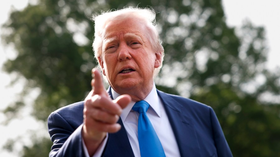 Trump: Town hall 'disruptors' should be 'immediately ejected'