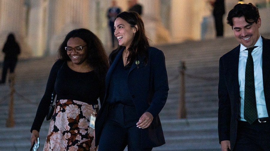 Ocasio-Cortez: No DOJ response on potential investigation for migrant briefing