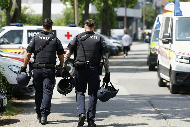 11 killed, including the shooter, in high school shooting