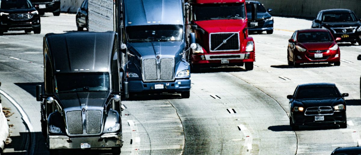 8 Effective Methods to Enhance Your Fleet Management Using Data