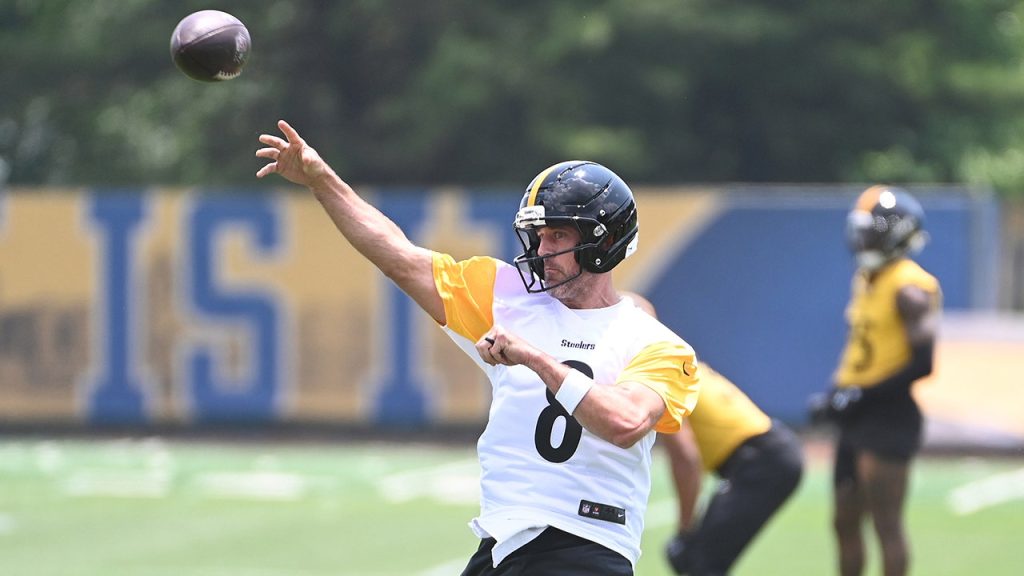 Aaron Rodgers criticizes the media's expectation of access to his personal life