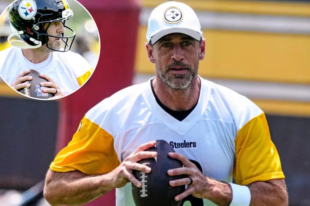 Aaron Rodgers' family uncertain about whether the quarterback really got married unexpectedly