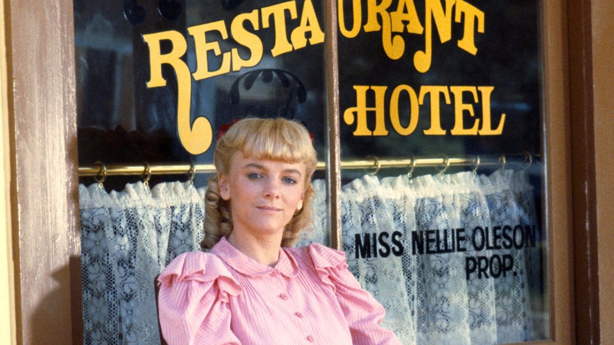 Actress from 'Little House' states that an episode featuring an adult-teen romance would not be broadcast today.