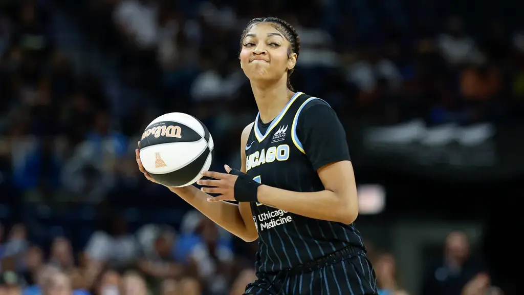 Angel Reese records fewest rebounds in her career as Mercury defeats Sky decisively