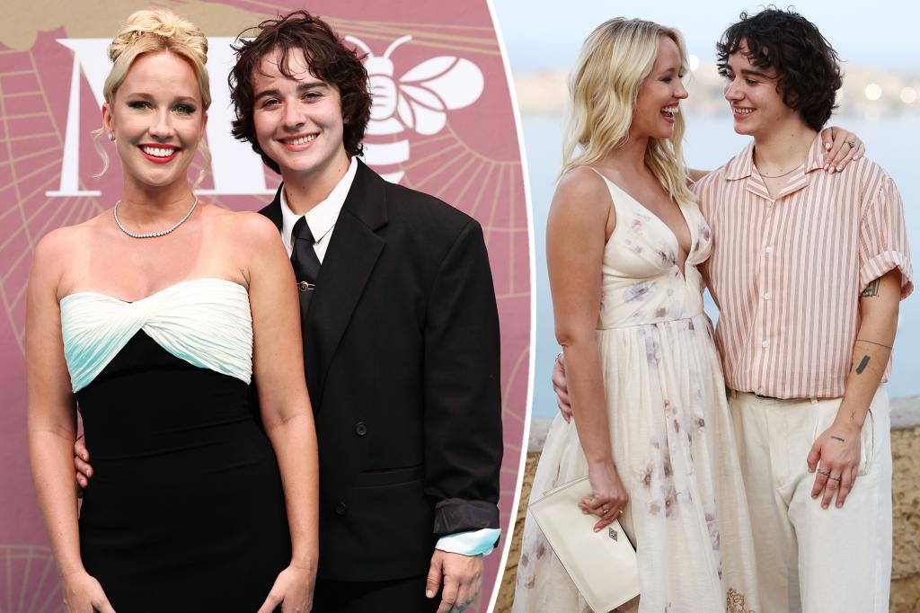 Anna Camp shares a smile on the red carpet with girlfriend Jade Whipkey after addressing their age difference.