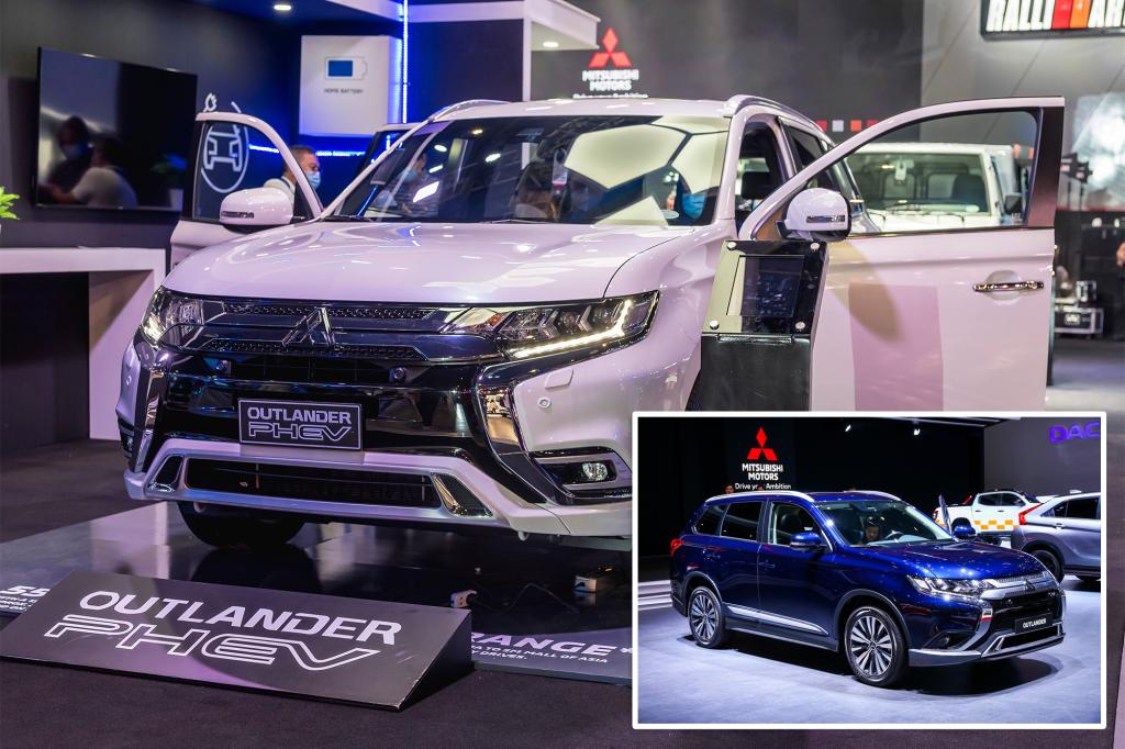 Another car manufacturer is recalling close to 200,000 vehicles because of a problem with the rearview camera.