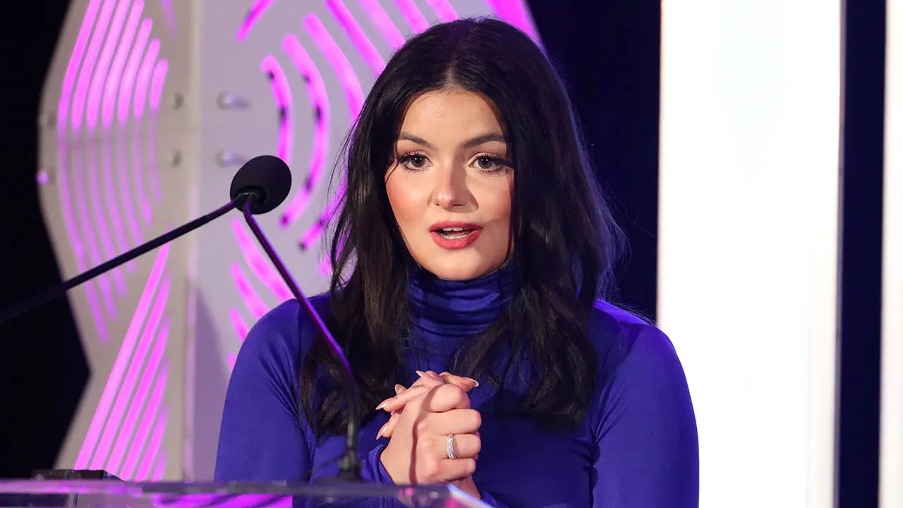 Ariel Winter disguises herself as a 12-year-old to expose child predators.