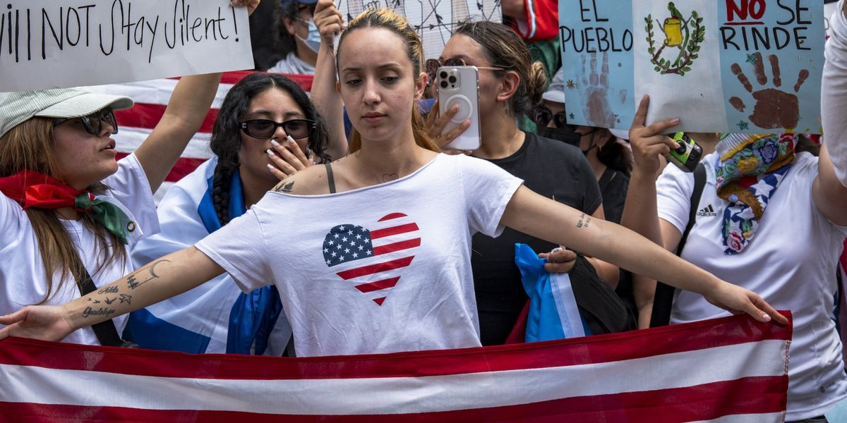 Authorities apprehend individuals involved in hit-and-run incident of No Kings protesters seen in viral video