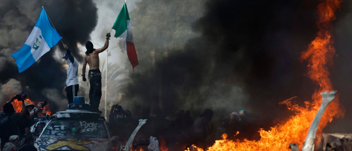 Autonomous Taxis Avoid LA Immigrant Protests