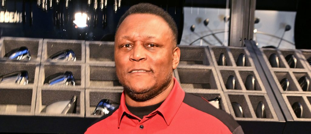 Barry Sanders, a Hall of Famer, shares that he experienced a heart attack.