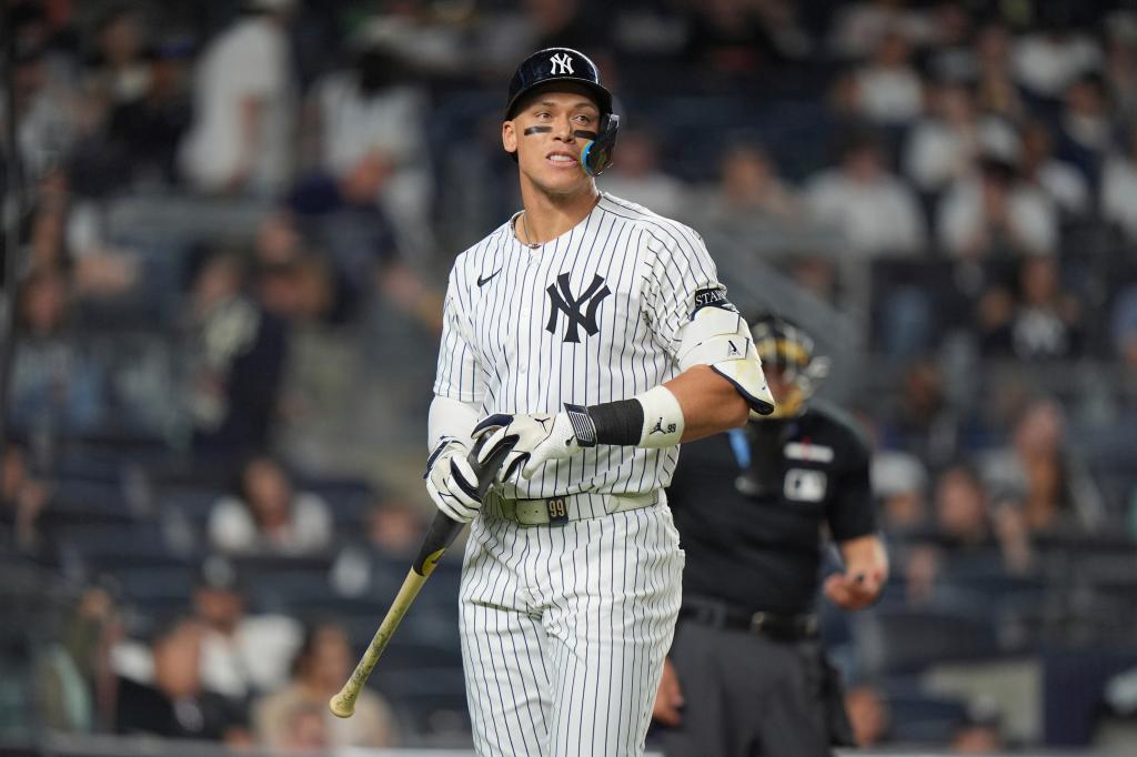 Baseball player bets, selections, and odds