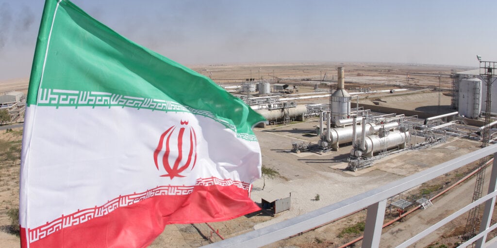 Bitcoin and Ethereum Steady as Iran Declares Win Against US