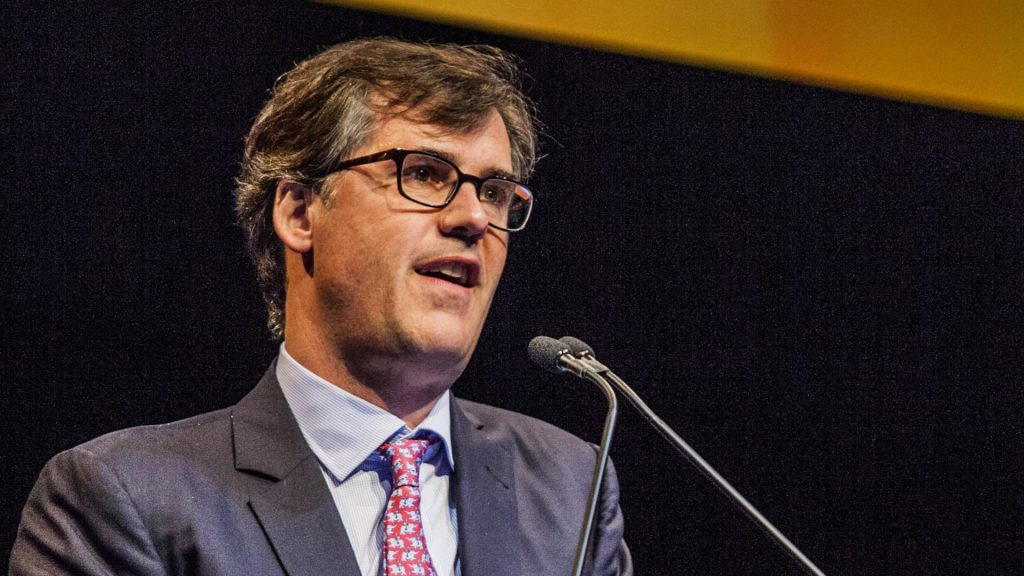 Bitcoin is becoming more important in portfolios as its volatility decreases, says Coatue's Philippe Laffont.