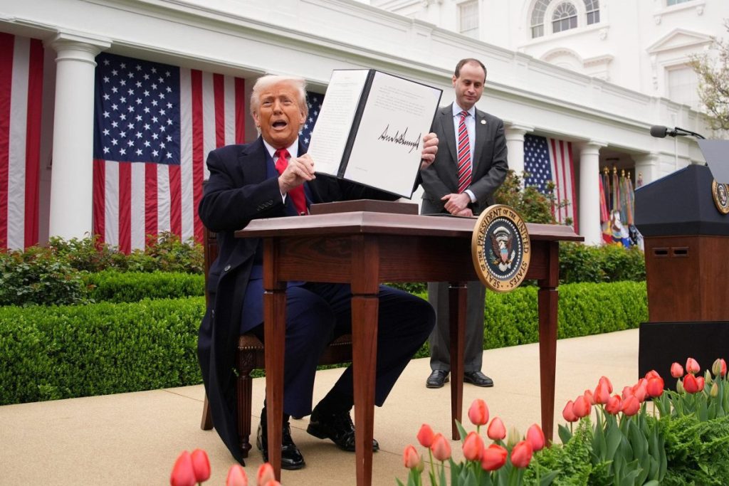 CNN analyst surprised as GOP changes view of Democrats as the middle-class party