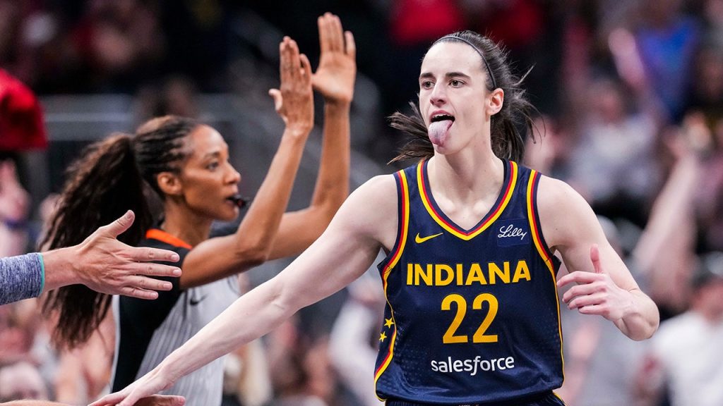Caitlin Clark's impressive 3-point shooting left a WNBA legend without words
