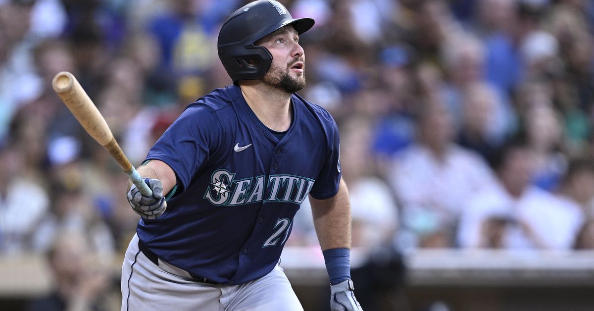 Cal Raleigh deserves to be the top contender for MVP in the American League.