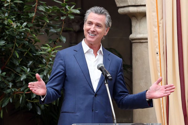 California Governor Newsom files a defamation lawsuit against Fox News, seeking $787 million.