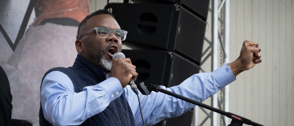 Chicago Mayor Encourages City to Stand Firm Against Upcoming Trump Immigration Actions