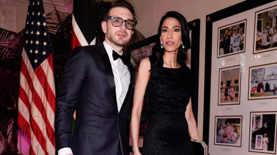Clintons and Harris join the wedding of Huma Abedin and Alex Soros in the Hamptons.