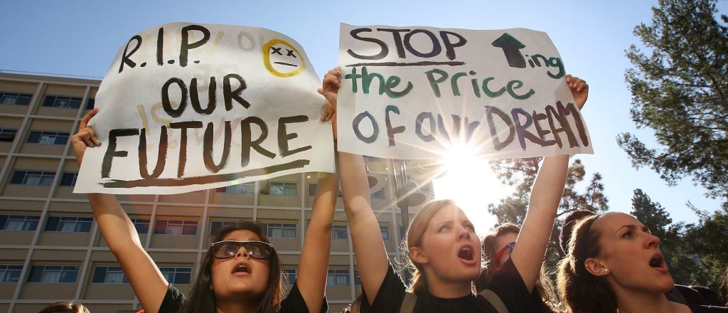 Colleges Hold Billion-Dollar Funds While Raising Tuition Fees