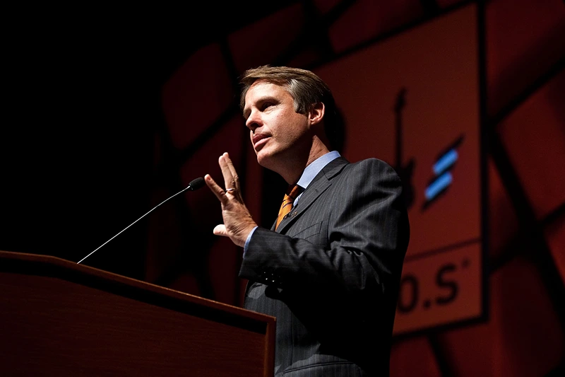 Correspondent Terry Moran is suspended after a public outburst directed at a top Trump advisor: ‘Terry revealed his true self’