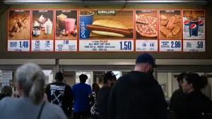 Costco enthusiasts on Reddit miss the $1 churro that’s no longer available despite new options.