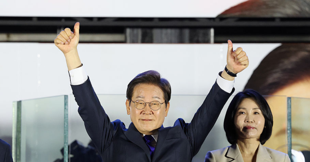 Courts Delay Corruption Cases Involving Leftist President Indefinitely