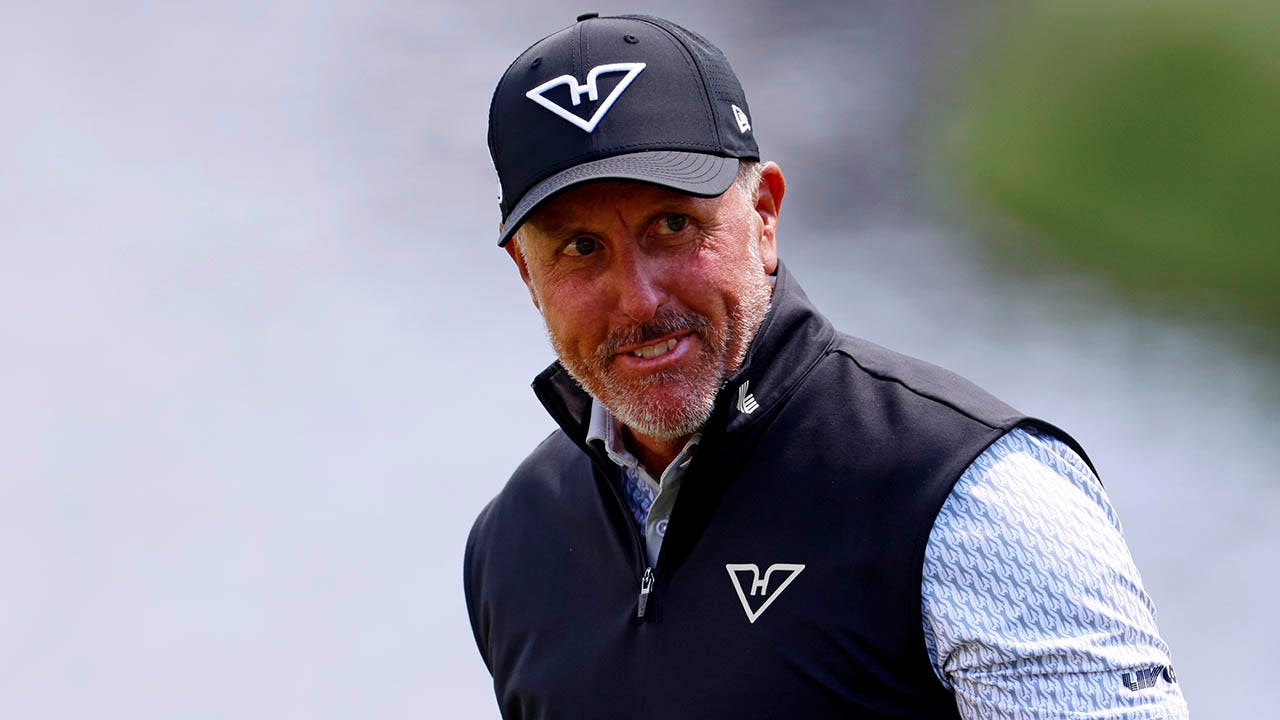 Critical San Francisco report prompts reaction from Phil Mickelson