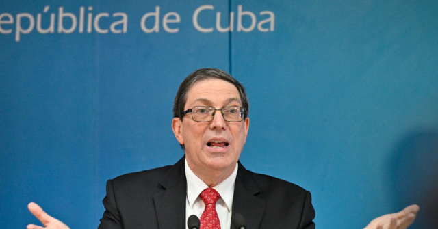 Cuba Pursues 10-Year Prison Term for Dissident Due to Anti-Communist Facebook Posts