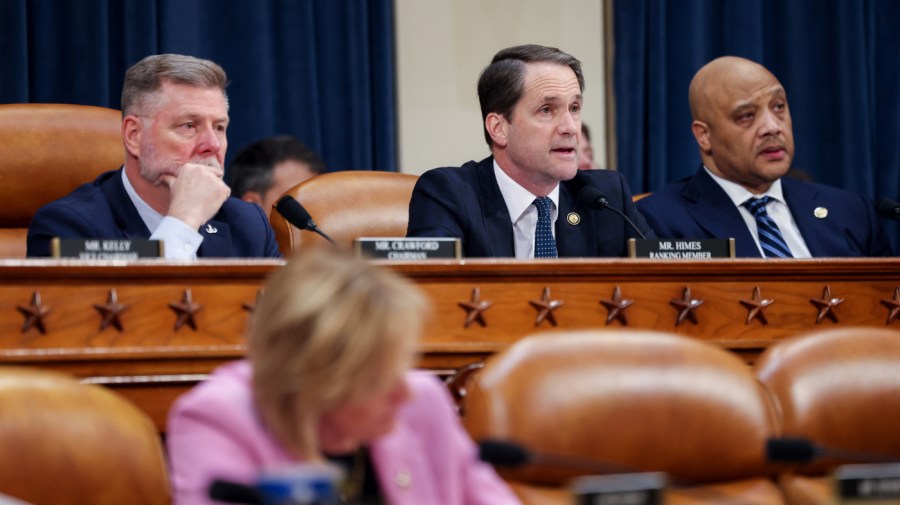 Democrat: Trump's two-week Iran deadline is 'not a negative'