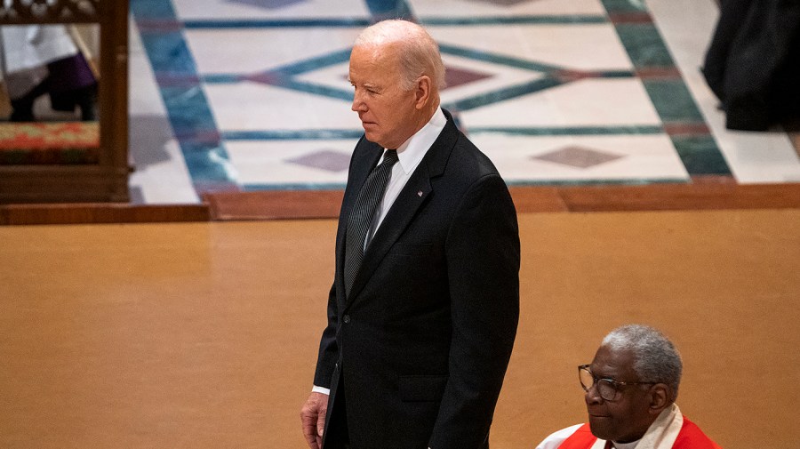 Democrats see political trap in Trump's Biden probe