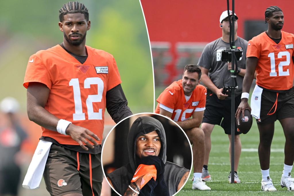Deshaun Watson mentoring Shedeur Sanders as a quarterback for the Browns
