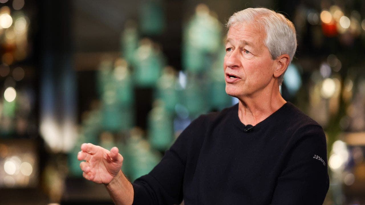Dimon cautions that the US economy's 'soft landing' may worsen.