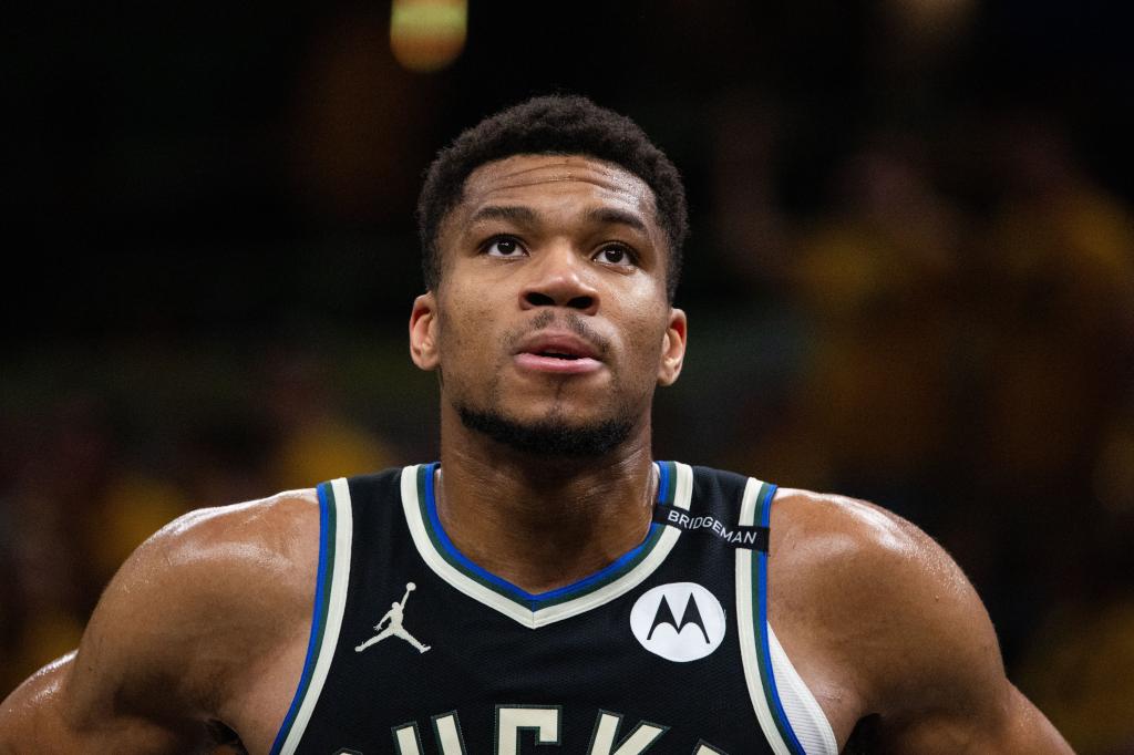 Don't rule out a Giannis Antetokounmpo trade just yet: insider