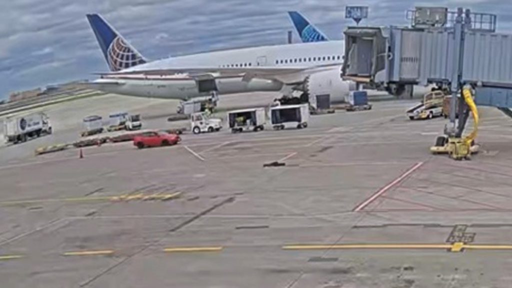 DoorDash driver enters runway at Chicago's O'Hare Airport, revealing security issue