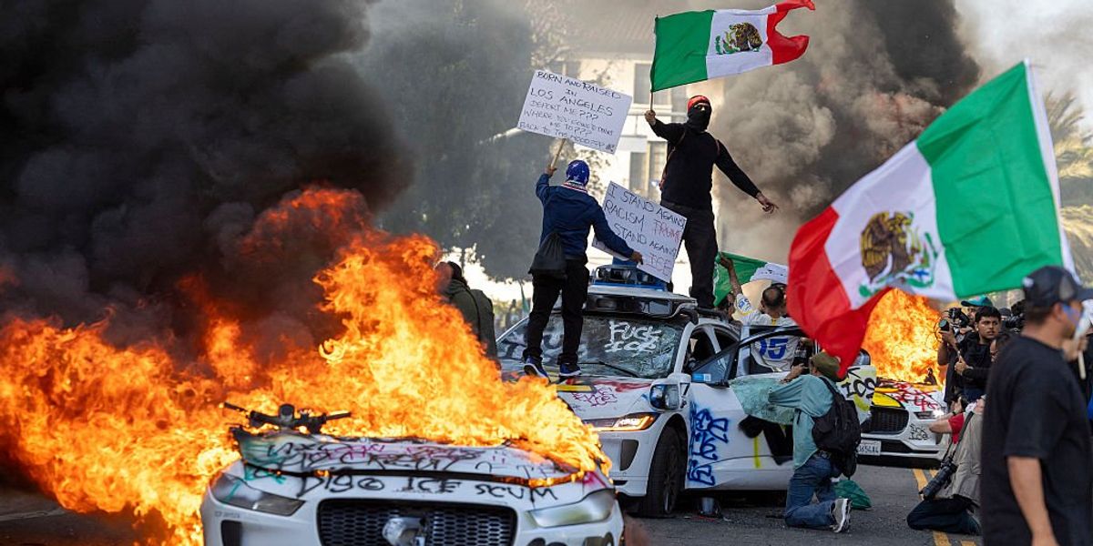 Dramatic video displays extremists in LA violently assaulting police during the second night of intense riots