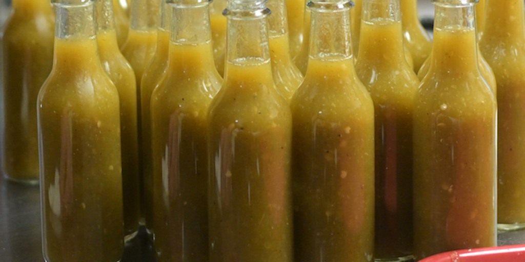Drug traffickers in Florida allegedly tortured a rival by pouring hot sauce into his body.