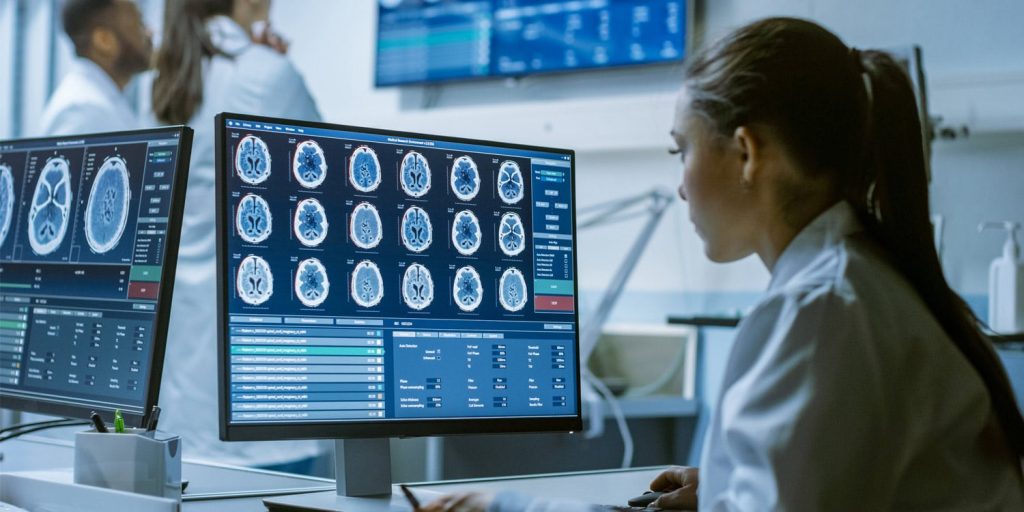 Economic background linked to unique brain and behavior patterns